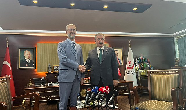 Destici, Ukrayna Büyükelçisi Celalov ile bir araya geldi