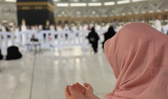 Down sendromlu Hüma'nın umre hayali gerçek oldu