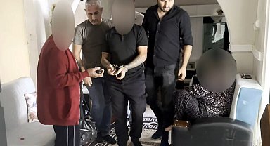 Edirne'de 20 yıl hapisle aranan anne ve 11 yıl hapisle aranan oğlu yakalandı
