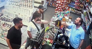Edirne'de tartıştığı 2 kişiye otomobiliyle çarptı; o anlar kamerada