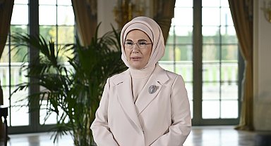 Emine Erdoğan'dan Cumhurbaşkanı Erdoğan'ın BM'deki hitabına ilişkin paylaşım