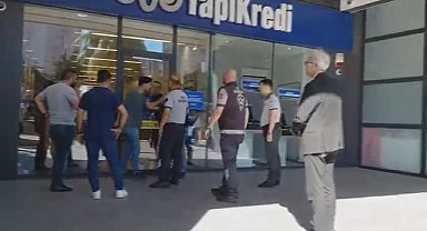 Esenyurt'ta bıçakla kavga kamerada
