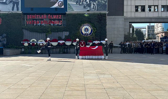 Esenyurt'ta saldırıda şehit olan polis memuru için İstanbul Emniyet Müdürlüğü'nde tören