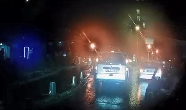 Eyüpsultan'da karıştıkları kazadan sonra uzlaştılar; ikinci kazada birbirlerine saldırdılar
