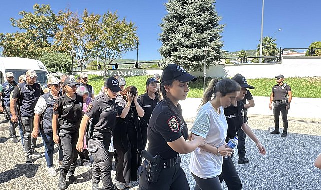 FETÖ'cü Burkay Karatepe ile bağlantılı 10 şüpheli adliyede