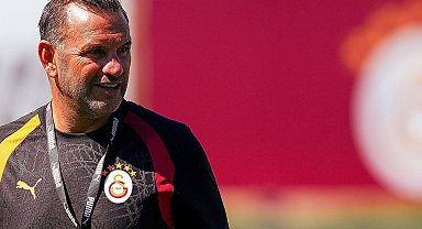 Galatasaray'da El Chadaille Bitshiabu ilk antrenmanına çıktı