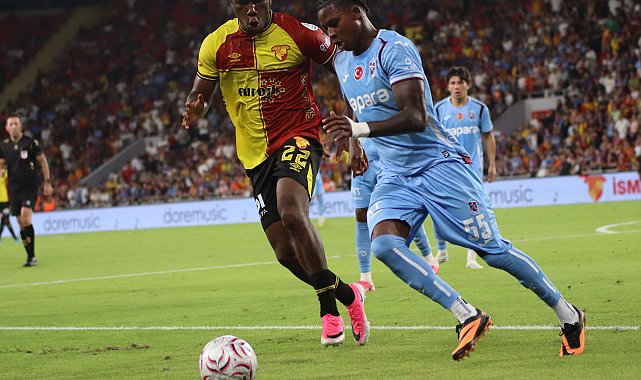 Göztepe'de golcü Armstrong formayı kaptırdı