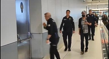 Hasan Atilla Uğur İstanbul Havalimanı'nda gözaltına alındı Görüntüyle