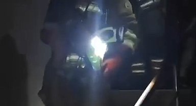 Hatay'da evde çıkan yangında 4 kişi dumandan etkilendi