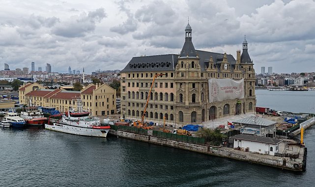 Haydarpaşa'nın temellerinde yer alan ahşap kazıkların yüzde 80'i yok olmuş