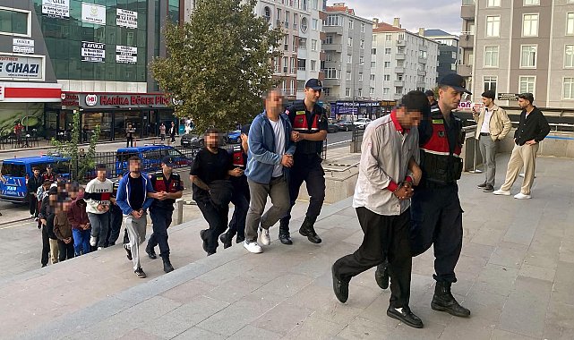 Hesaplarında 2,3 milyar liralık hareketlilik olan yasa dışı bahis şüphelilerine operasyon: 14 gözaltı
