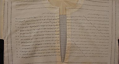 İshak Paşa Sarayı'nda 'dualı gömlekler sergisi'