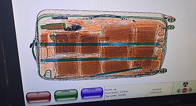 İstanbul Havalimanı'nda 20 kilo 260 gram metamfetamin ele geçirdi