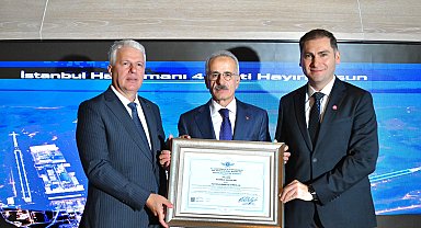 İstanbul Havalimanı'nın 4'üncü pisti, işletme ruhsatını aldı
