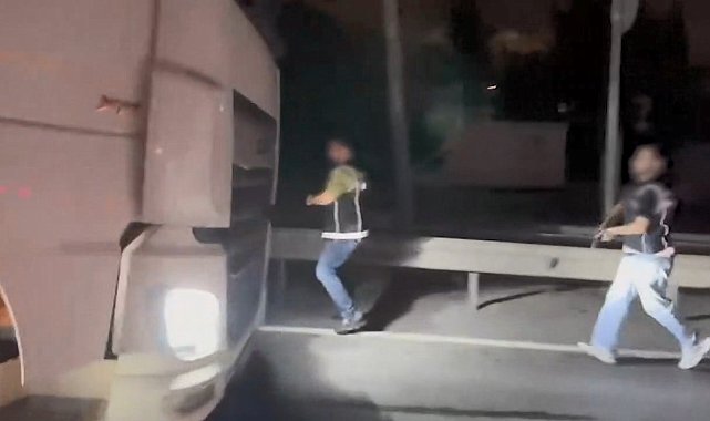 İstanbul'da TIR'ın yakıt tankında 224 kilo sıvı metamfetamin ele geçirildi