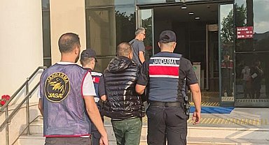 İzmir'de 60 ayrı suçtan aranan hükümlü yakalandı