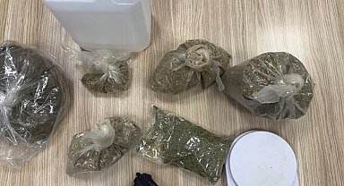 İzmir'de uyuşturucu operasyonu; 4 tutuklama