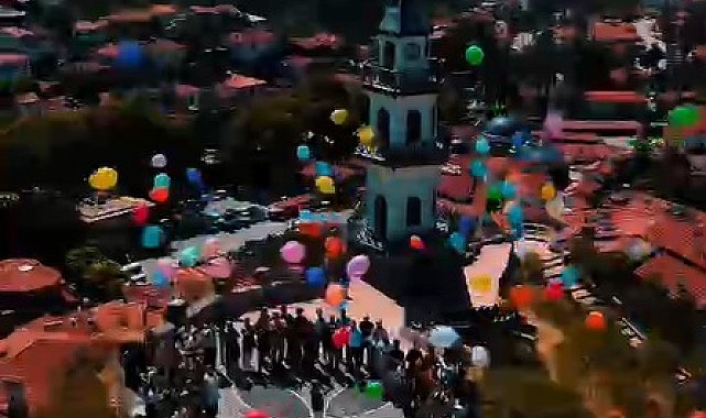 Kanseri yenen genç için balonlar uçurulup, oyunlar oynandı