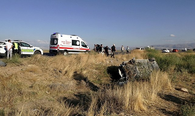 Kayseri'de otomobil şarampole devrildi: 3 yaralı