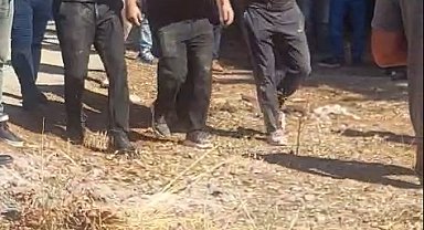Kazada ölen hamile anne ve 3 yaşındaki kızı yan yana toprağa verildi