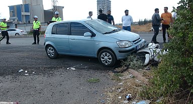 Kilis'te motosiklet ile otomobil çarpıştı: 2 yaralı