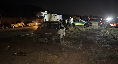 Kilis'te otomobil ile motosiklet çarpıştı: 2 yaralı
