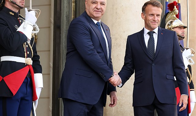 Lübnan Cumhurbaşkanı Avn, Fransa Cumhurbaşkanı Macron ile görüştü