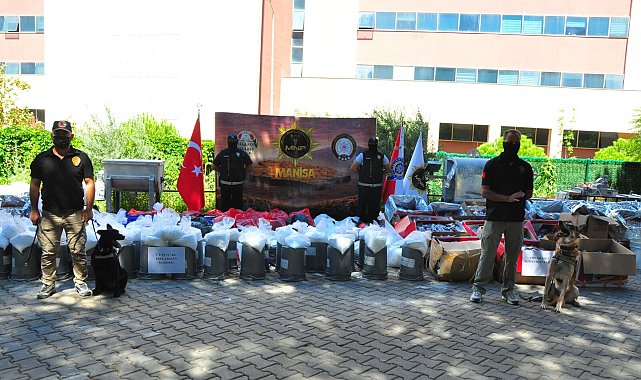 Manisa ve Mersin'deki eş zamanlı uyuşturucu operasyonunda 5 tutuklama