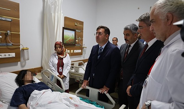 Manisa'da okul yakınında silahla ateş açıldı; 11 yaralı