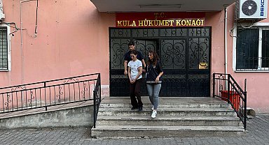 Manisa'da polisin durdurduğu araçta 65 bin içimlik bonzai ele geçirildi; 1'i tutuklama