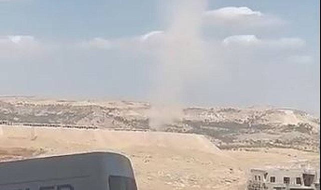Mardin'de arazide oluşan hortum kamerada