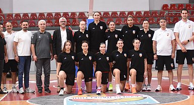 Melikgazi Kayseri Basketbol, Memorial Kayseri Hastanesi ile sponsorluk anlaşması imzaladı