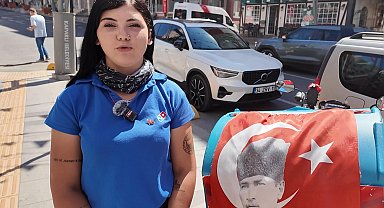 Motokurye Tuğba'nın belediye personelinden istediği bayrak, 1 gün sonra verildi