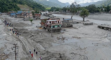 Nepal'deki selde can kaybı 1410'a ulaştı