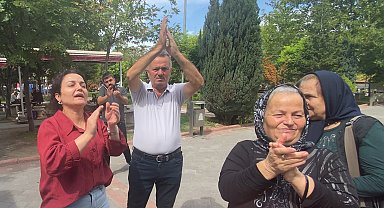 Oğullarının katiline 26 yıl hapis kararını, 'yaşasın adalet' diyerek alkışladılar