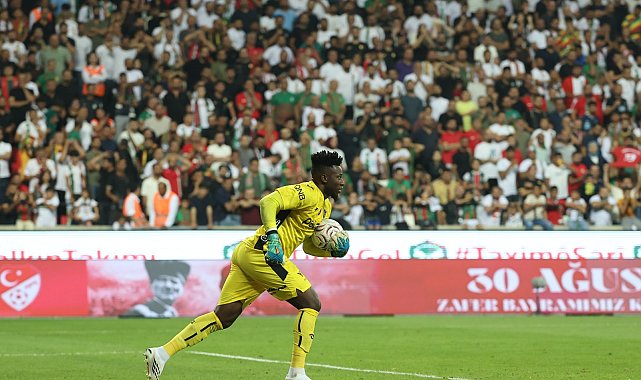 Onana hem kurtarıyor hem oyun kuruyor