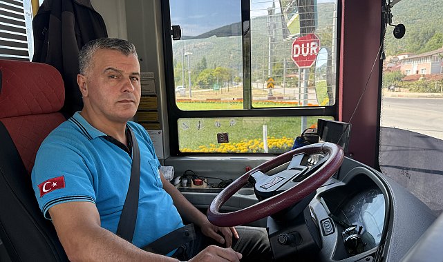 Otobüste fenalaşan yolcuyu güzergahını değiştirip hastaneye yetiştirdi