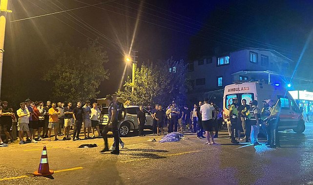 Otomobille çarpışan motosikletteki 2 kişi öldü