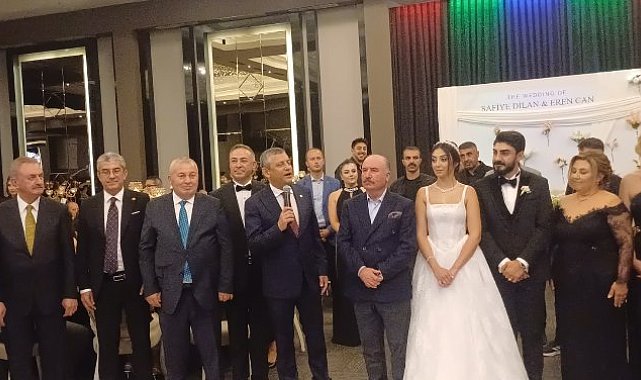 Özgür Özel, Çorum'da düğüne katıldı