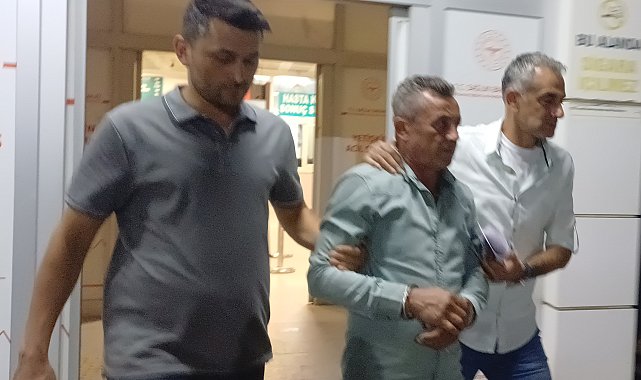 Parkta karşılaştığı husumetlisini bıçakla ağır yaraladı