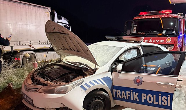 Radar görevi yapan polis aracına çarpan TIR'ın sürücüsü ağır yaralandı