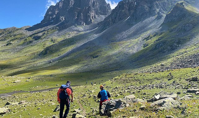 Rize'de yaylada kaybolup mahsur kalan Avusturyalı turisti ekipler kurtardı