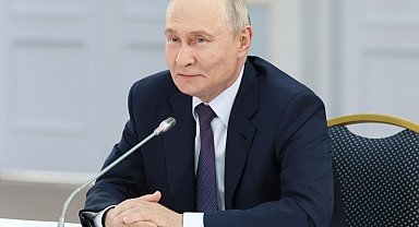 Rusya Devlet Başkanı Putin orduyu büyütme kararı aldı