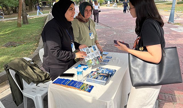 Sakarya Büyükşehir Belediyesi ekipleri, üniversitelileri kampüste karşıladı
