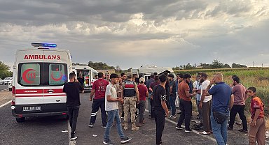 Şanlıurfa'da tarım işçilerini taşıyan minibüs kanala devrildi; 19 yaralı