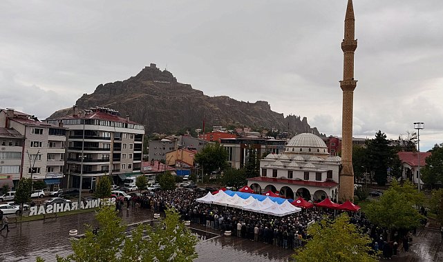 Şehit polis memuru, Giresun'da son yolculuğuna uğurlandı
