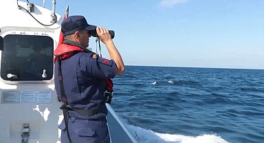 Silivri açıklarında batan gemiyi arama çalışmaları 2'nci gününde sürüyor