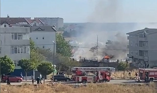 Silivri'de otluk alanda çıkan yangın söndürüldü