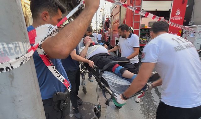Şişli'de iş yerinde çıkan yangında 1'inci kattan atlayan kişi yaralandı