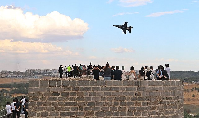 SOLOTÜRK'ten Diyarbakır'da prova uçuşu